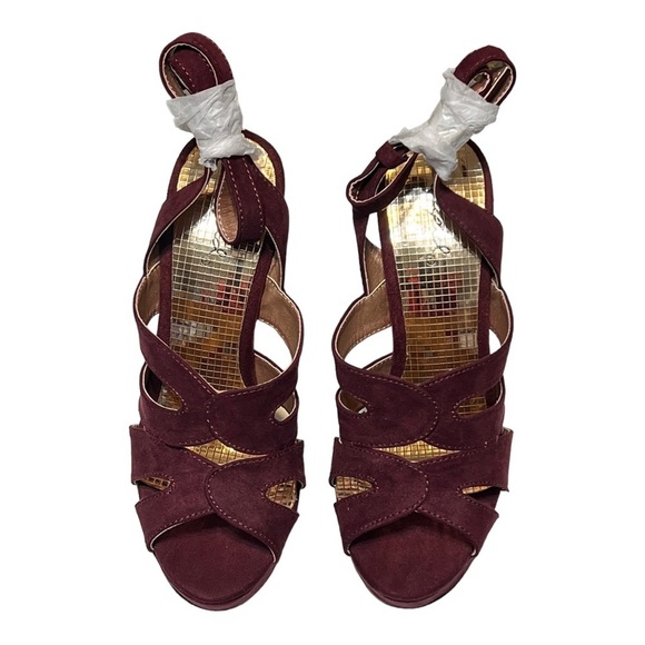 Qupid Reflective Platform High Heel Sandals Burgundy Faux Suede Open Toe Cutout - Picture 2 of 8